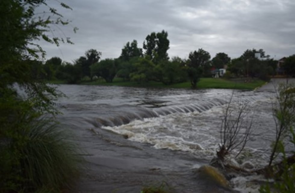 Por las lluvias hubo crecidas en los ríos San Antonio y Cosquín