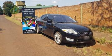 El auto tenía colocadas patentes que no le pertenecían\u002E