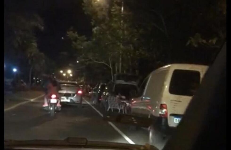 En medio de la emergencia sanitaria la costanera de Eldorado se llenó este domingo
