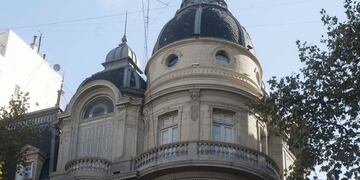 La cúpula delicada del ex Hotel Metropol