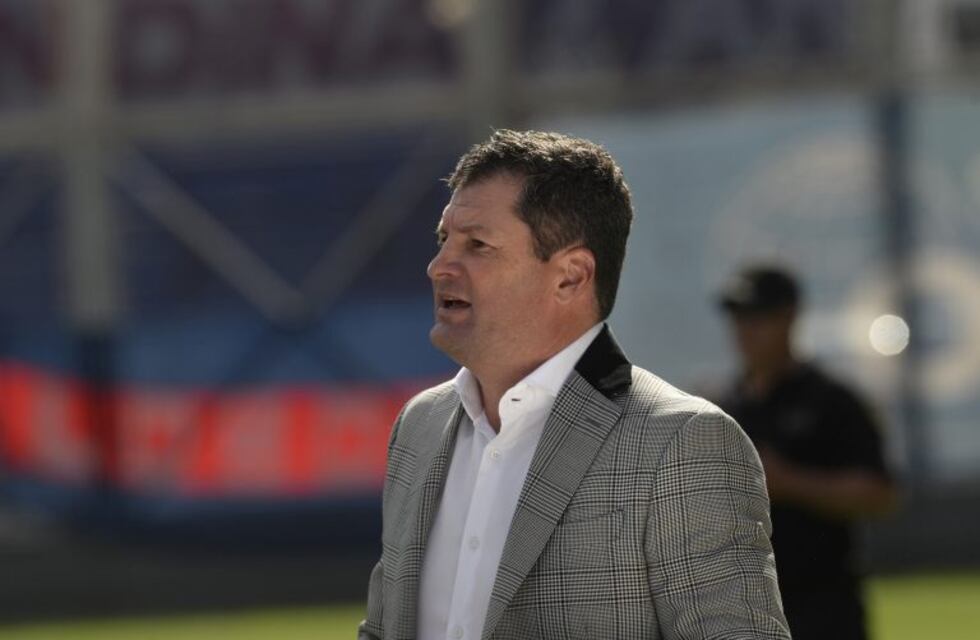 Biaggio firmó su contrato y estará en el banco del Ciclón cuando lo visite Newell's