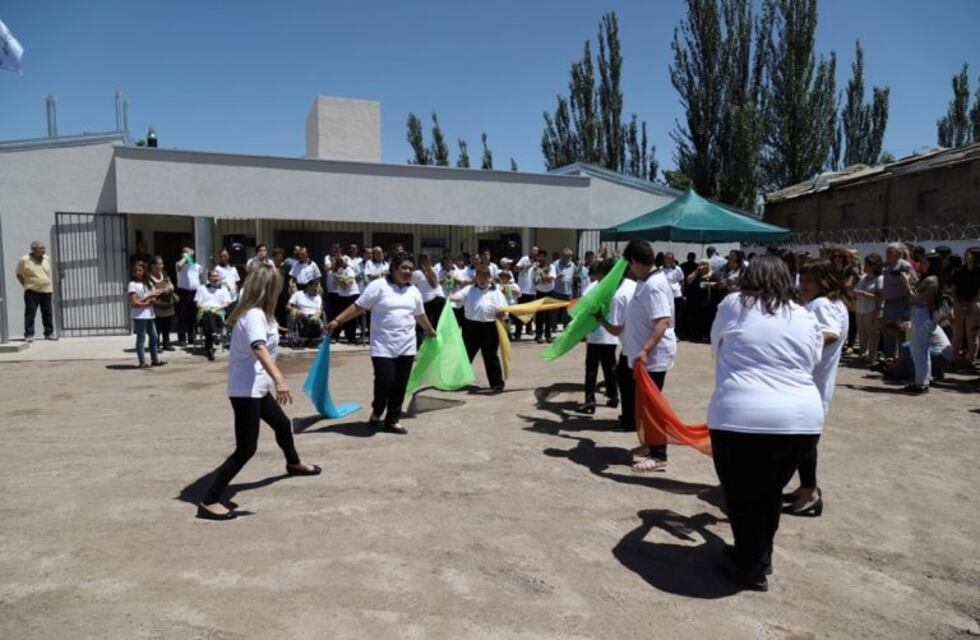 Feyes festejó los 50 años estrenando nuevo edificio