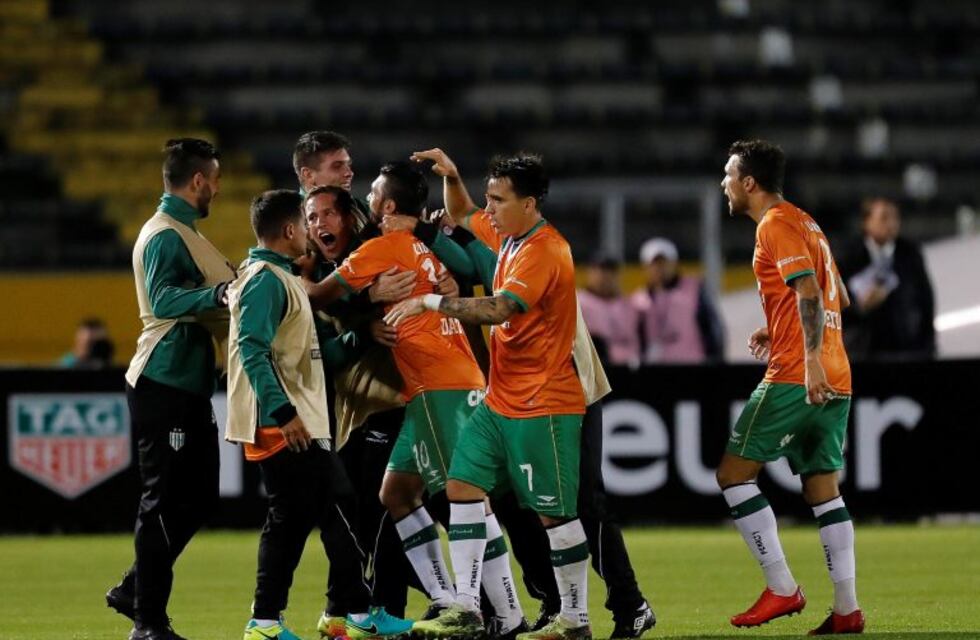 Hazaña en Quito: Banfield se clasificó a la tercera fase de la Libertadores