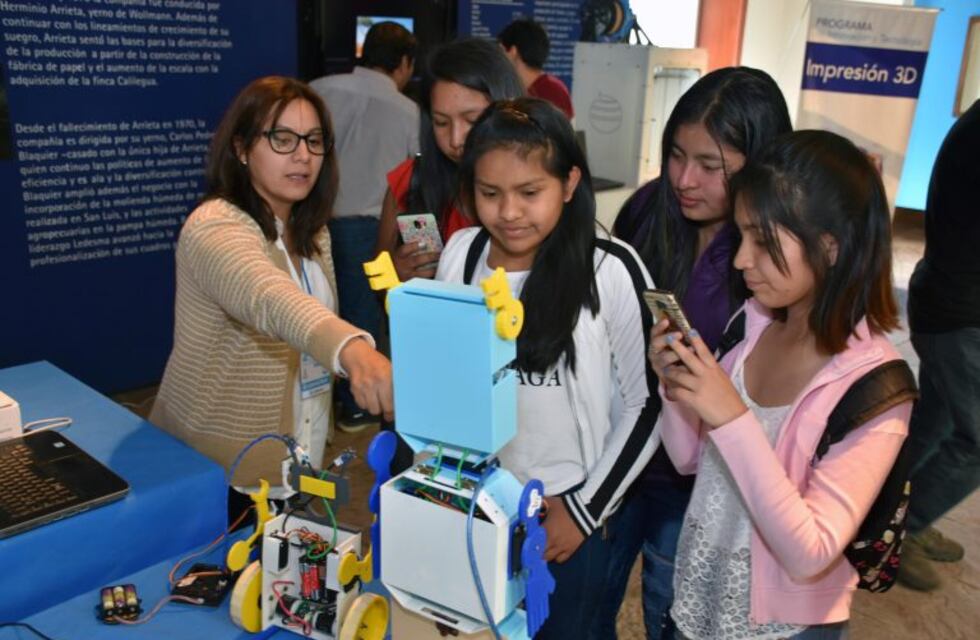 Tecnología y creatividad atrapan a la juventud de las Yungas