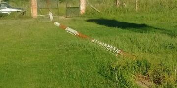 Quienes atacaron la FM Qom cortaron los cables y la antena se derrumbo