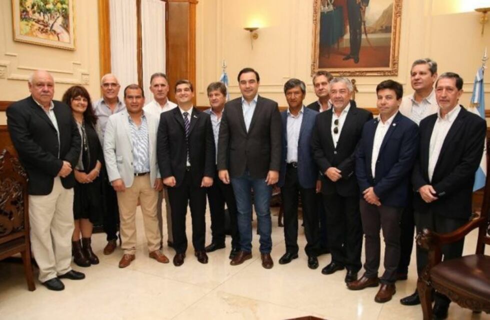 Gustavo Valdés se reunió con representantes de la Confederación de PyMes Constructoras