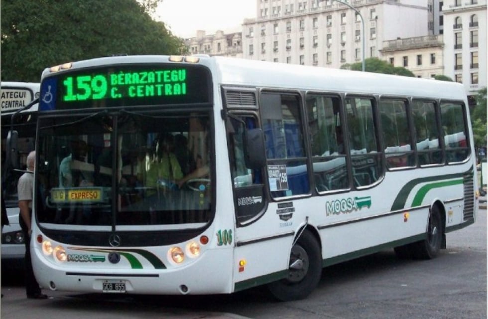Metrobus del Bajo: un colectivo atropelló a un peatón