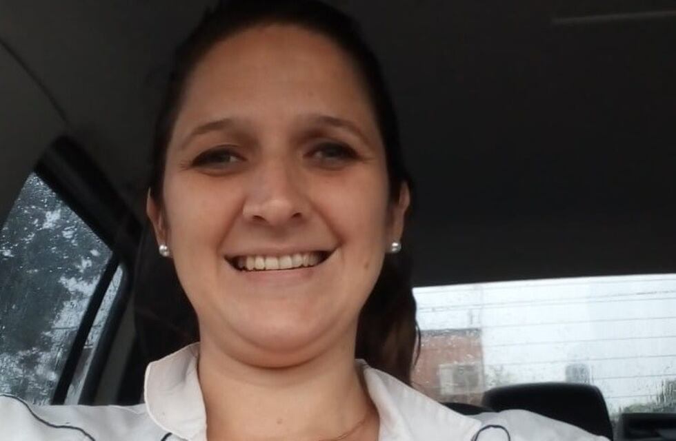 El duro mensaje de la directora del hospital de Helvecia a sus vecinos: "Me contagié por llevar la profesión en el pecho"