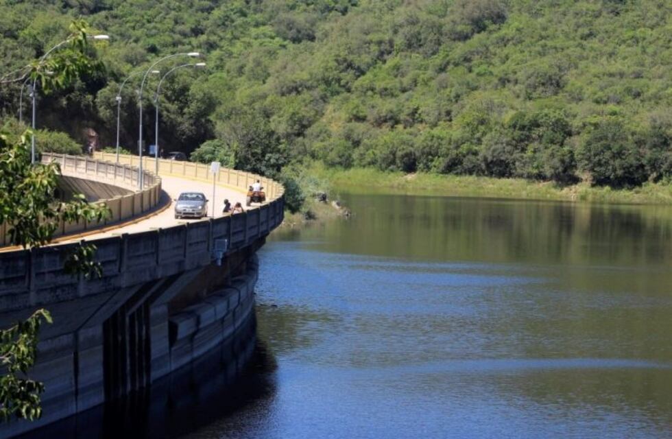Regulan el nivel del Dique La Quebrada