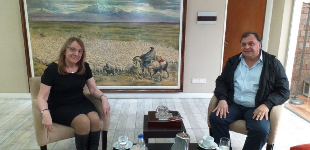 La gobernadora recibió a Belloni en la casa de gobierno