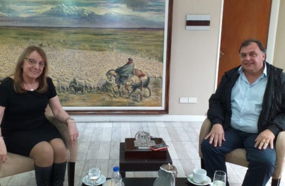 La gobernadora recibió a Belloni en la casa de gobierno