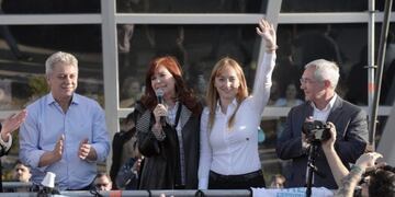 Cristina presentó Sinceramente en Mendoza con Sagasti