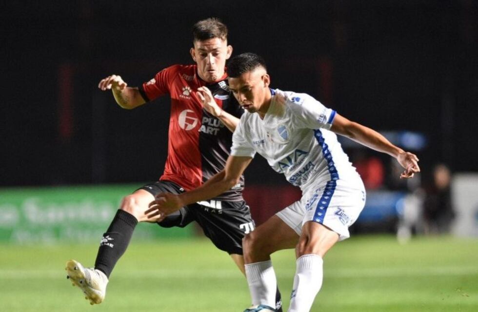 Colón derrotó a un Godoy Cruz que estuvo al borde de arrebatarle un punto