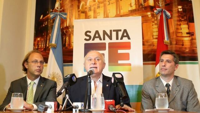 El gobernador de Santa Fe, Miguel Lifschitz, en una conferencia de prensa.
