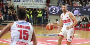 Pablo Bertone debutó en la Liga A de Italia 2018 con un triunfo