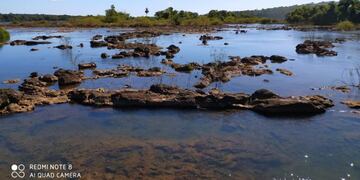 Panorama en el río Iguazú, antes de la caída en Cataratas, debido a la sequía en este mayo de 2020\u002E (Parque Nacional Iguazú)