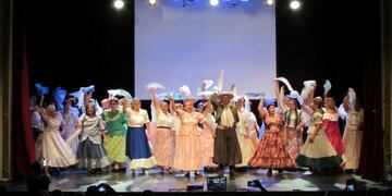 Los Cumelén cerraron el año en el Teatro Español (Vía Santa Rosa)