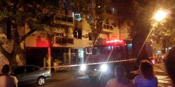 Contabilizaron 34 puu00f1aladas en el cuerpo del psicu00f3logo hallado en el incendio de Moreno al 300.