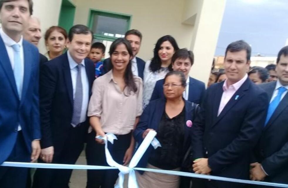 Zamora inauguró el barrio "David Melián" en Las Termas y entregó 70 viviendas