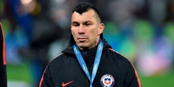 Chile's Gary Medel is pictured after receiving the copper medal after losing to Argentina 2-1 in the Copa America football tournament third-place match at the Corinthians Arena in Sao Paulo, Brazil, on July 6, 2019\u002E (Photo by Douglas MAGNO / AFP)