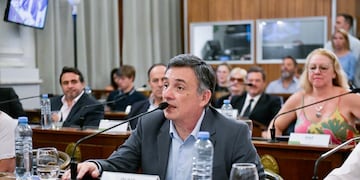Martín Oliva, senador por el departamento Uruguay.