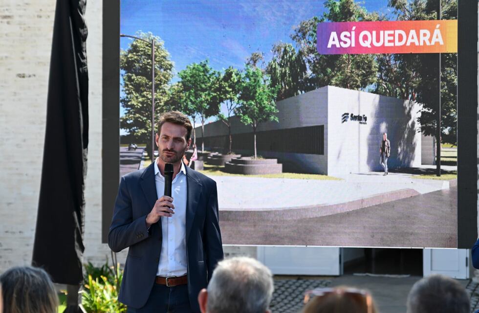 Provincia presentó el proyecto para ampliar el SAMCo de San Vicente