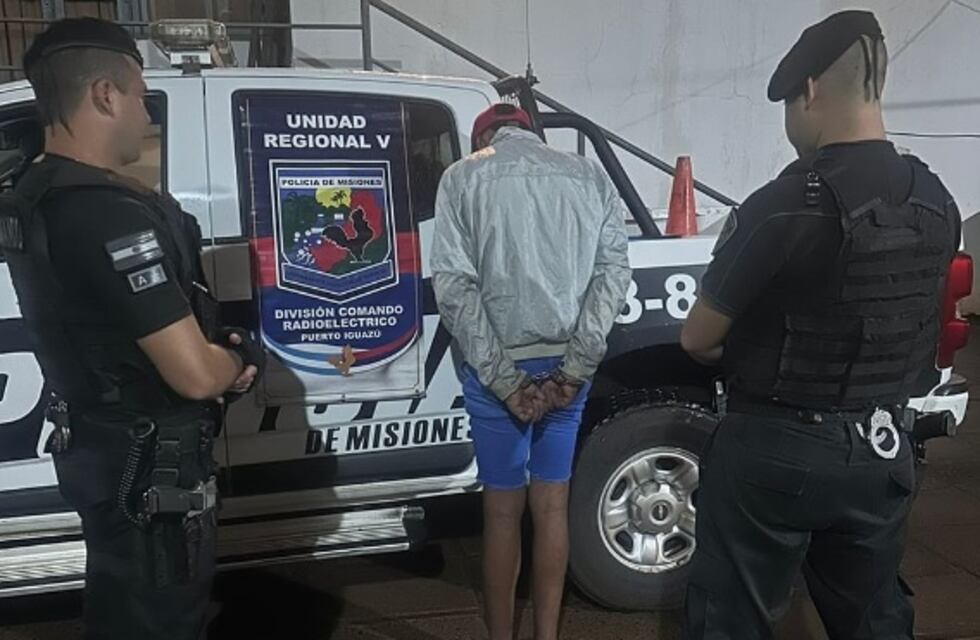 Un joven fue detenido acusado de robar un teléfono celular en un comercio de Puerto Iguazú