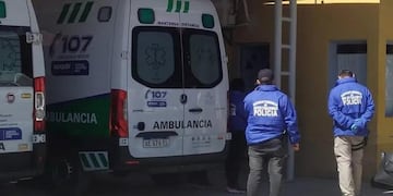 Allanaron cuatro domicilios y un hospital de Zapala bajo una investigación por kioscos narcos.