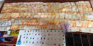 La investigación comenzó por un caso de intimidación con armas. Hubo allanamientos en Banda del Río Salí y la Capital.