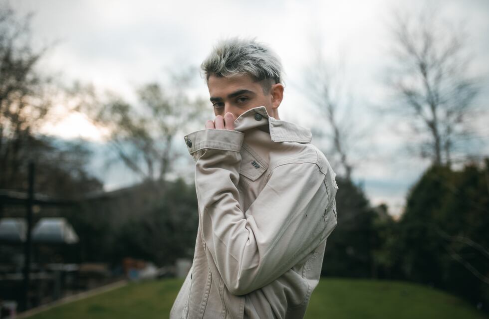 Luck Ra presentó su nuevo single y videoclip “Como es eso”