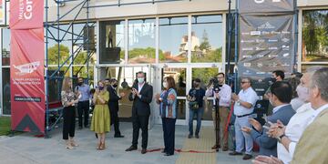 Primera Muestra de la Construcción en Paraná