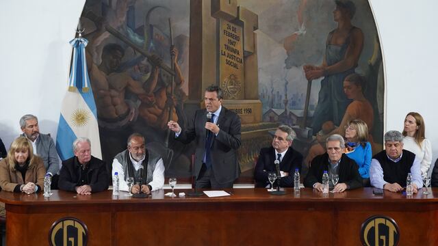 Sergio Massa en la CGT. Foto: Clarín.