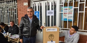 Germán Alfaro: “No puede ser que en las escuelas haya más fiscales sentados que gente votando. Esto no es democracia”
