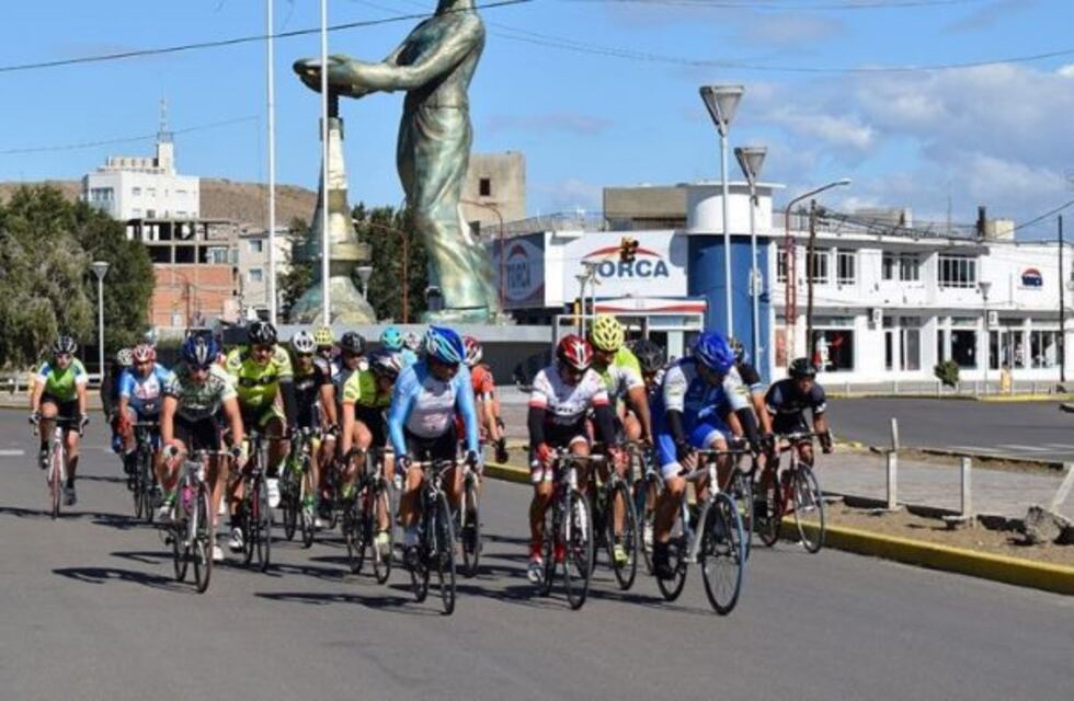 Pedal Club presentó la Corrida por el 118° Aniversario de la ciudad