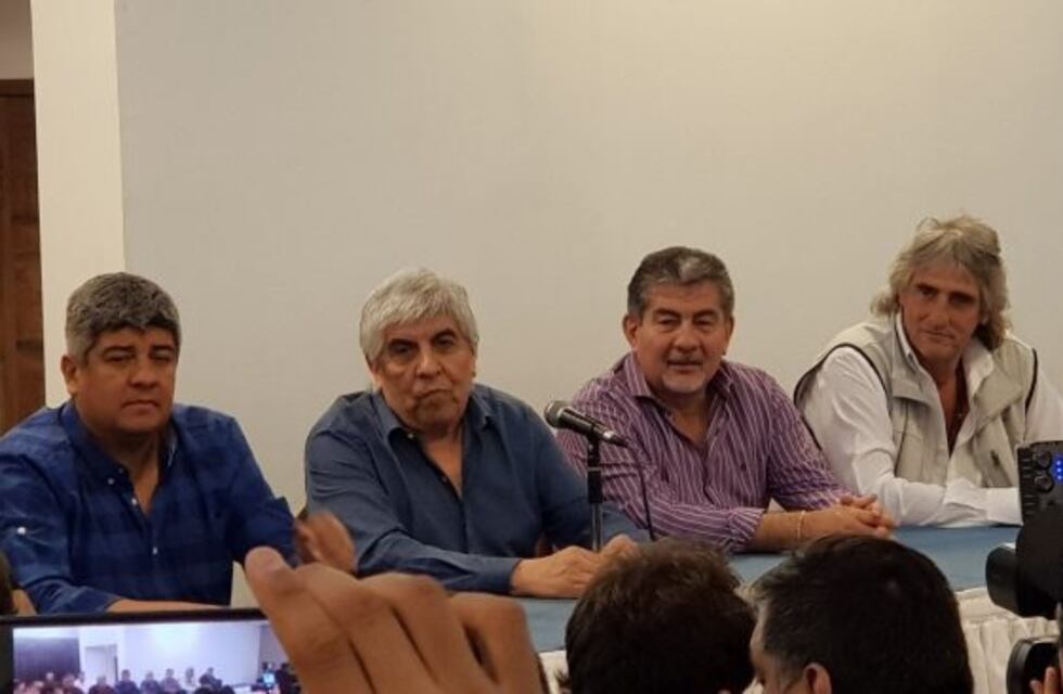 Camioneros: contra el tarifazo y en busca de un 27% en paritarias