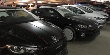 Subastan autos Volkswagen (Web)