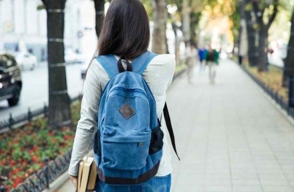 Egresada de la Universidad Nacional del Comahue sorprendió a todos con un emotivo gesto