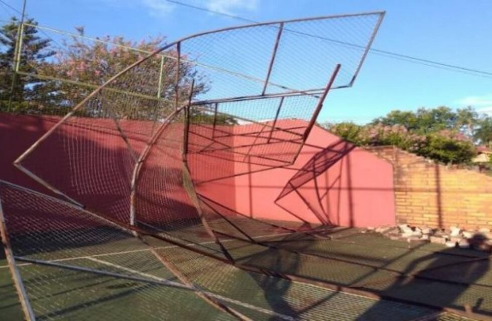 El furioso temporal del fin de semana causó destrozos en el Centro Paraguayo