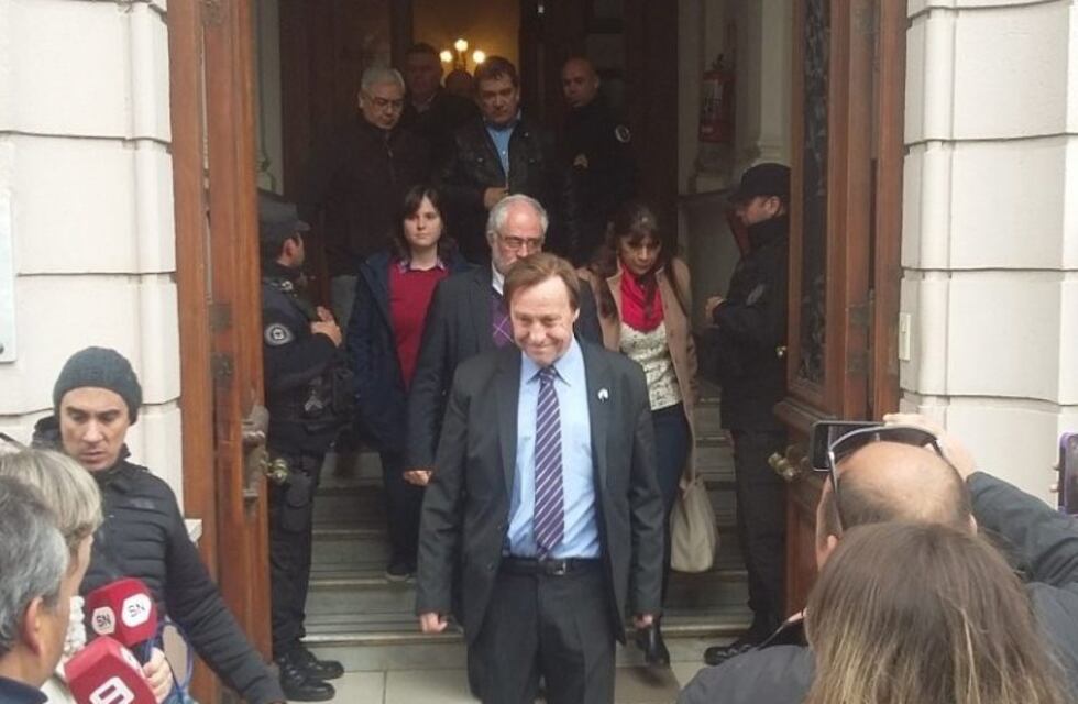 Con un fuerte operativo de seguridad comenzó el juicio al intendente de Paraná