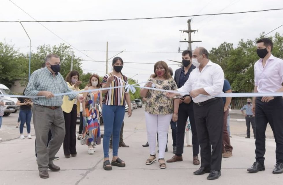 Burruyacú: Manzur y Jaldo inauguraron cinco mil metros cuadrados de pavimento