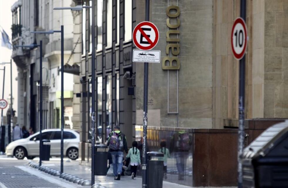 Los bancos estarán cerrados este miércoles por el Día del bancario