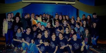 congreso juvenil permaneciendo