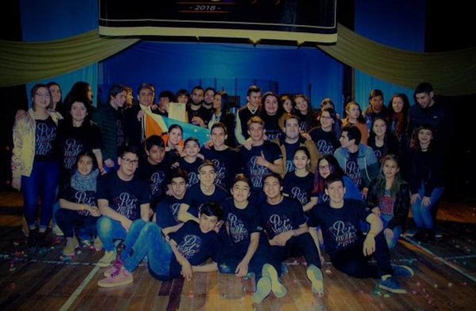 Primer congreso juvenil "PERMANECIENDO"