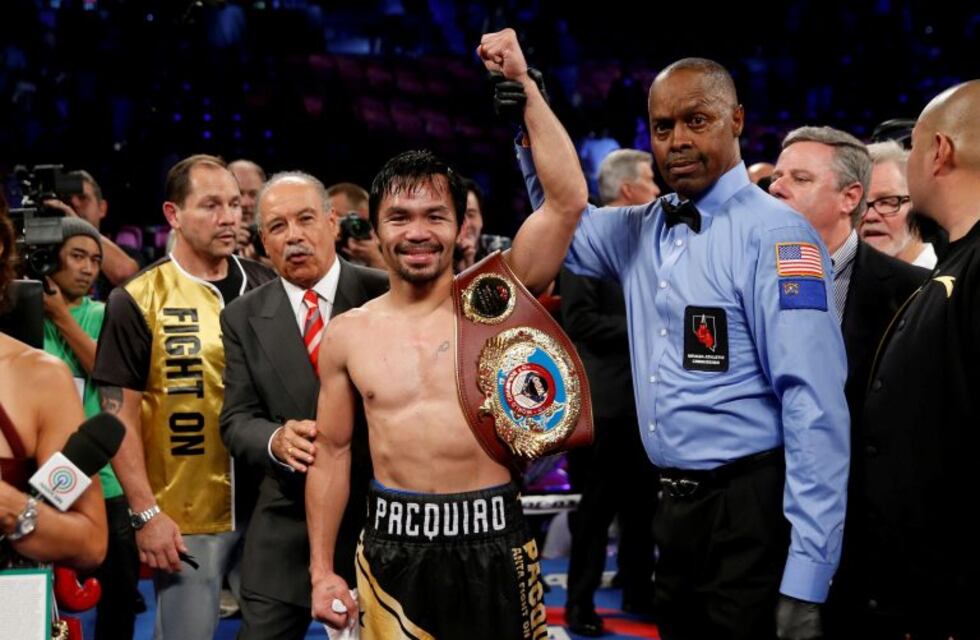 Pacquiao derrotó a Vargas y le arrebató el título welter de la OMB