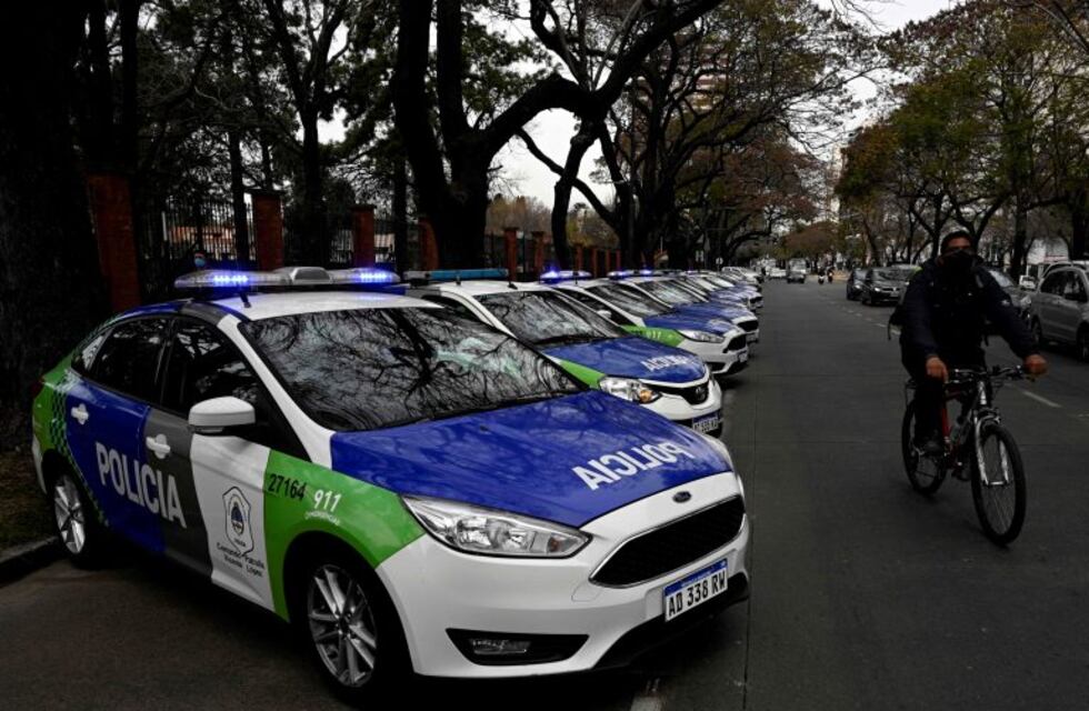 Amplio rechazo de la oposición al "sirenazo" de la Policía bonaerense en la quinta de Olivos