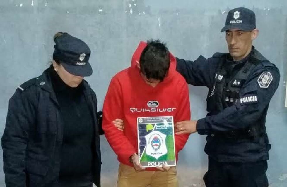 Un detenido por robo agravado por el uso de arma blanca, un registro domiciliario positivo y un vehículo secuestrado en operativos policiales