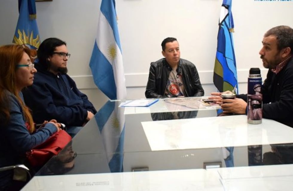 Proyectan primera muestra binacional de la patagonia en Chile