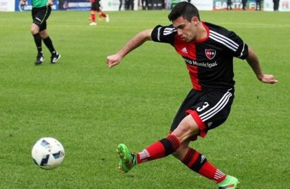 Valenzuela desechó la oferta de Racing y se queda en Newell's