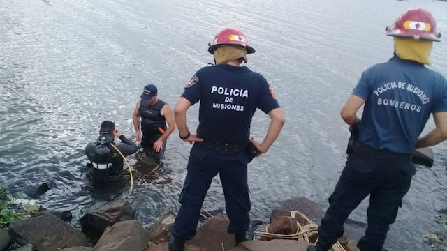 Bomberos y Prefectura hallaron el cuerpo del menor\u002E