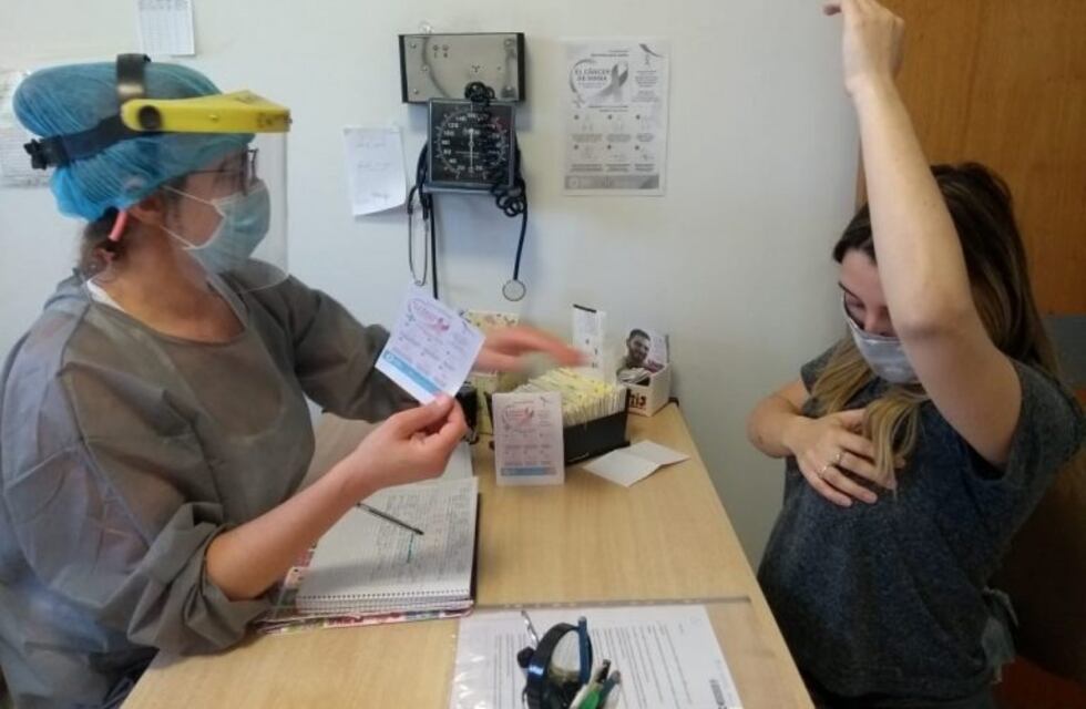 Consejos del Centro Municipal de Salud en el Día de la Lucha contra el Cáncer de Mama